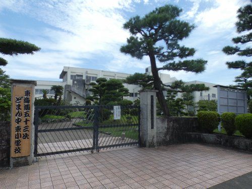 袋井市立袋井東小学校の画像