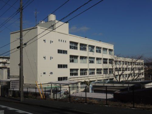 横浜市立飯島小学校の画像