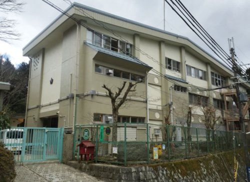 神戸市立六甲山小学校の画像