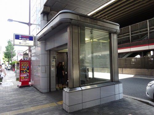 江坂駅　南口改札口の画像