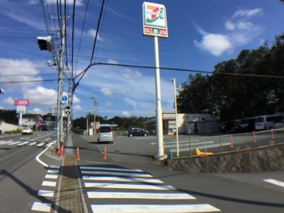 セブンイレブン伊東八幡野店の画像