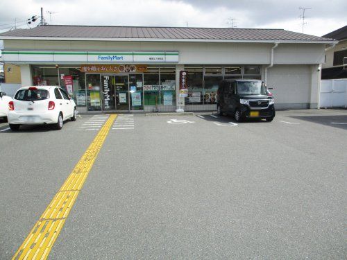 ファミリーマート 樫原江ノ本町店の画像
