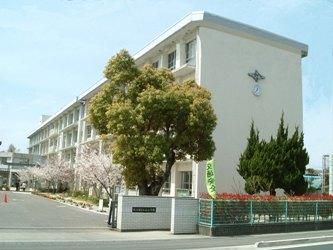 松山市立久枝小学校の画像