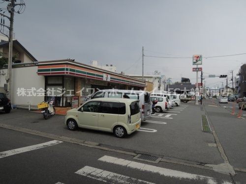 セブンイレブン 鎌倉手広西店の画像