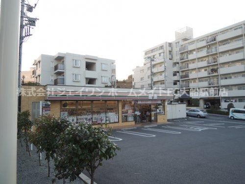 セブンイレブン 横浜下倉田町店の画像