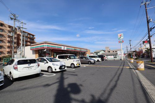 セブンイレブン河内長野楠町西店の画像