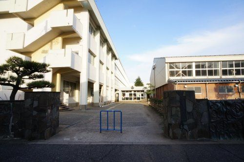 新潟市立関屋小学校の画像