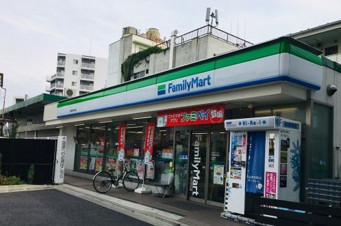 ファミリーマート 大田区雑色駅前店の画像