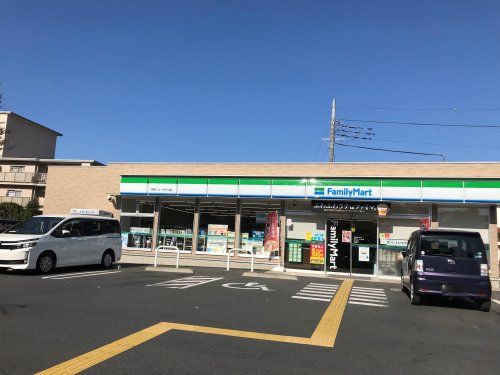 ファミリーマート 所沢ニュータウン店の画像