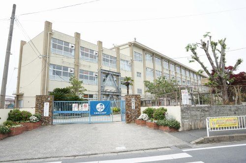 福岡市立福重小学校の画像