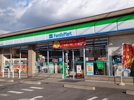 ファミリーマート 西尾米津八百目店の画像