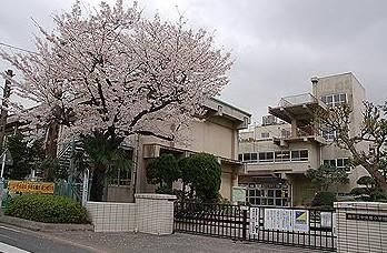 蕨市立中央東小学校の画像