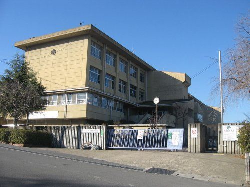 京田辺市立大住中学校の画像