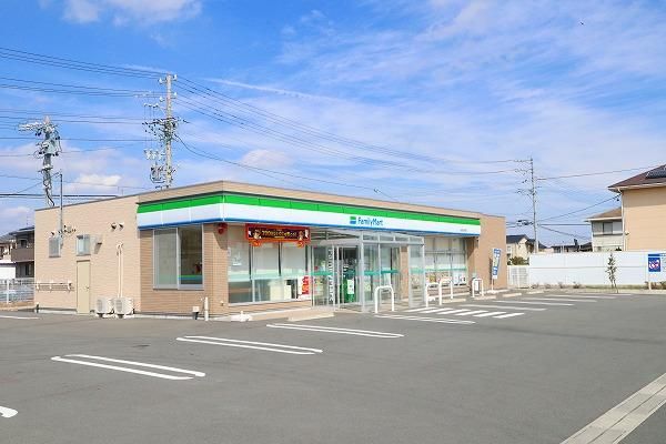 ファミリーマート 吉田住吉西店の画像