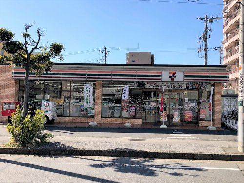 セブンイレブン千葉今井店の画像