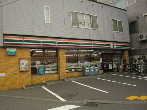 セブンイレブン 札幌西28丁目駅前店の画像