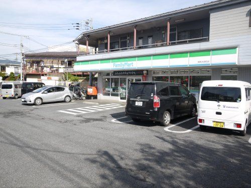 ファミリーマート 練馬大泉町店の画像