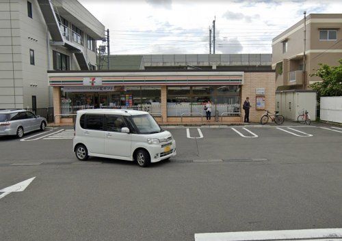 セブンイレブン 長野鶴賀店の画像