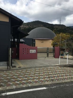 松の実保育園社の上の画像