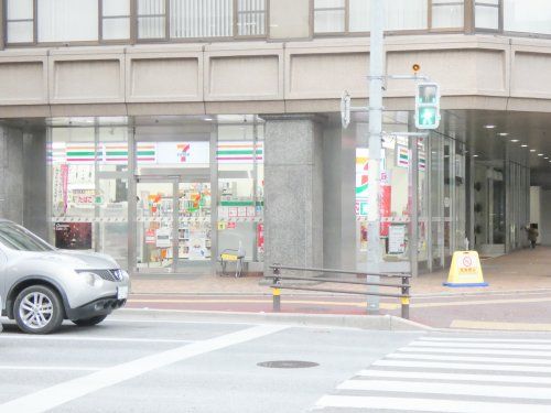 セブンイレブン 博多駅前3丁目店の画像