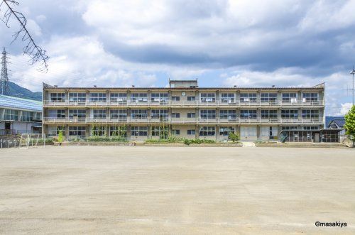 長野市立古里小学校の画像