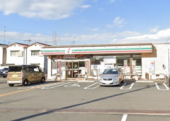 セブンイレブン八尾福万寺町店の画像