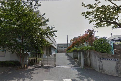 横浜市立岩崎中学校の画像