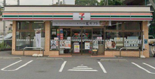 セブンイレブン 横浜東川島町店の画像