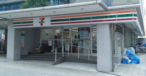 セブンイレブン 新横浜2丁目店の画像