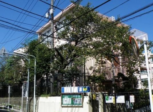 豊島区立巣鴨小学校の画像