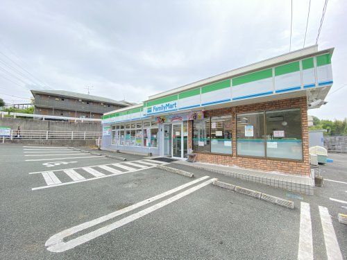 ファミリーマート 熊本池田二丁目店の画像