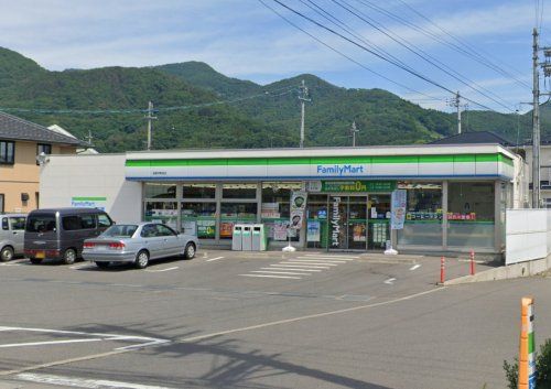 ファミリーマート 長野伊勢宮店の画像