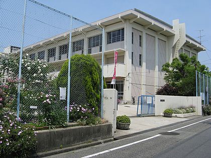 伊丹市立鈴原小学校の画像