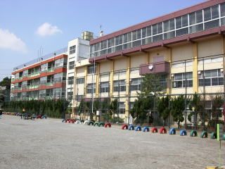 川口市立根岸小学校の画像