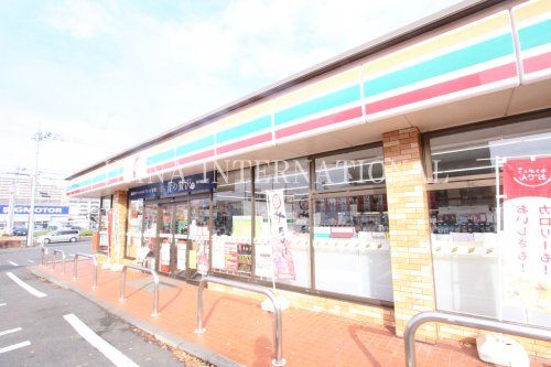 セブンイレブン 八王子南大沢店の画像