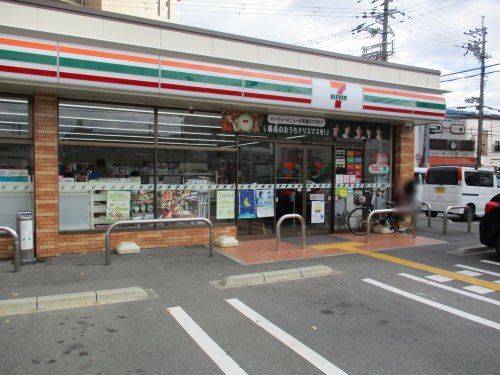 セブンイレブン 京都竹鼻堂ノ前店の画像