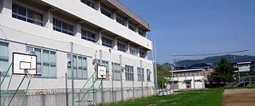 東小学校の画像