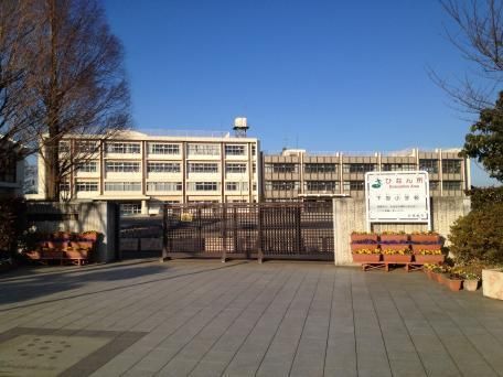 鴻巣市立下忍小学校の画像