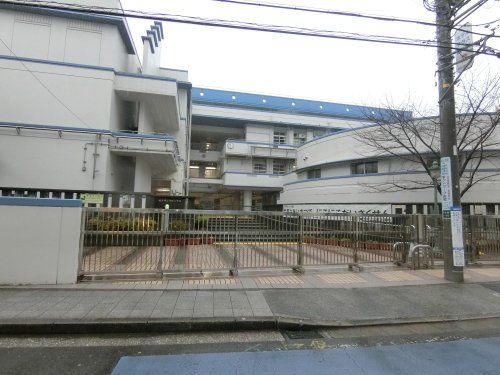 横浜市立本町小学校の画像