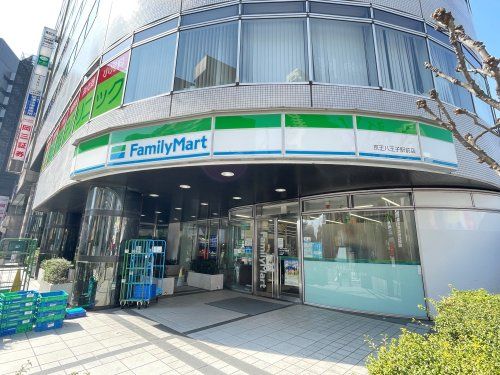 ファミリーマート 京王八王子駅前店の画像