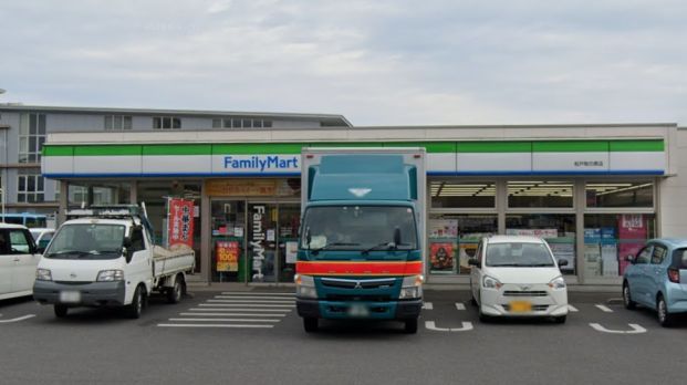 ファミリーマート 牧の原二丁目店の画像