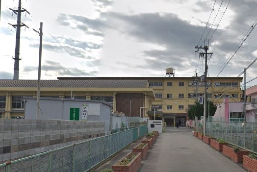 八尾市立東山本小学校の画像