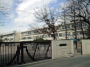 調布市立富士見台小学校の画像