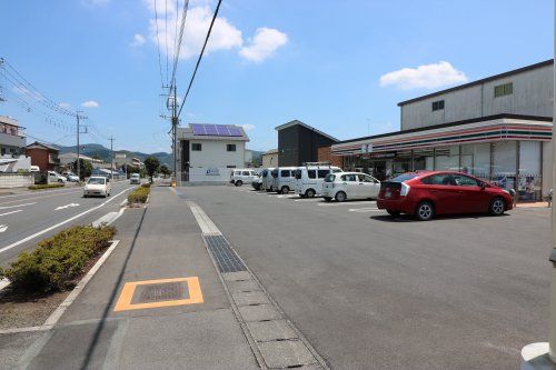 セブンイレブン 足利赤松台入口店の画像