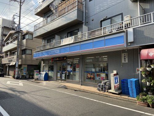 ローソン 東六郷二丁目店の画像