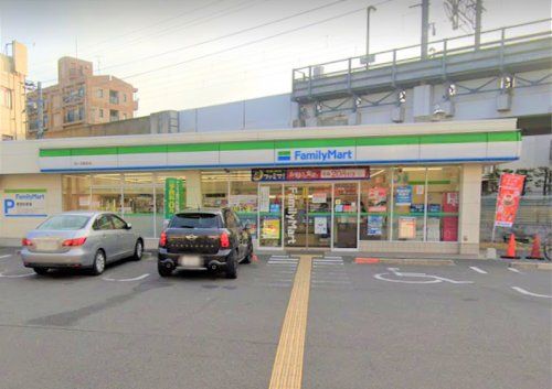 ファミリーマート 忍ヶ丘駅前店の画像