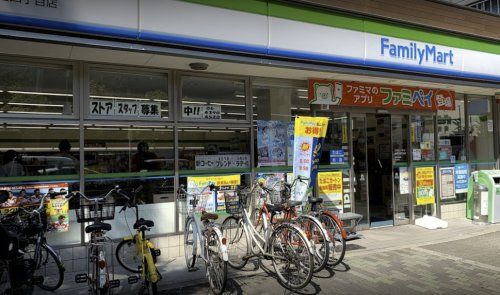 ファミリーマート 南堀江四丁目店の画像