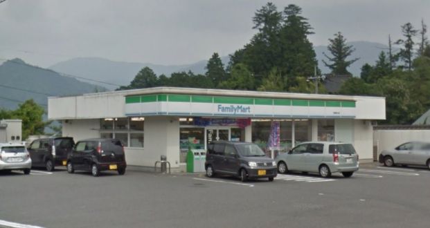 ファミリーマート 可部虹山店の画像