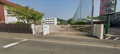 広島市立中山小学校の画像