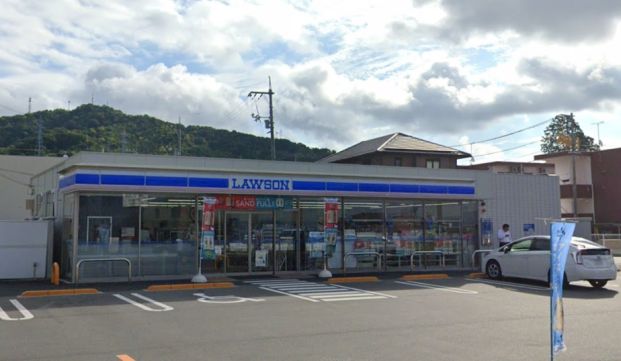 ローソン 東広島寺家駅前店の画像